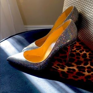 Christian louboutin Red bottoms!!